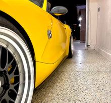 Load image into Gallery viewer, Z4 - V1 SIDE SKIRT EXTENSIONS