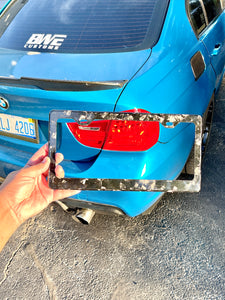 CARBON FIBER LICENSE PLATE FRAMES